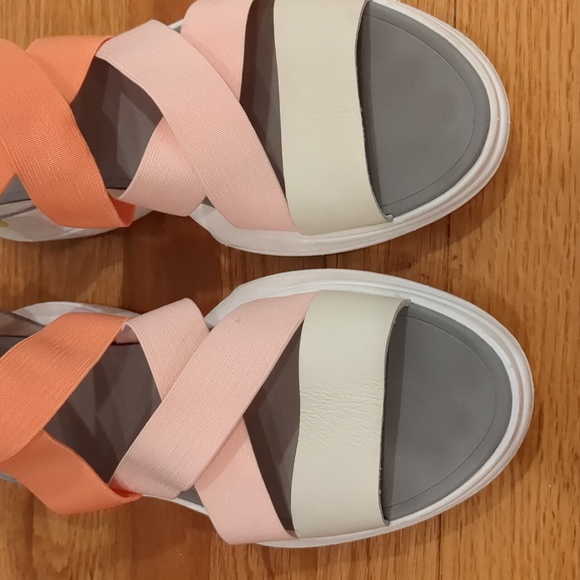 Sorel Explorer Blitz Multi-strap Sandals - Paradiso Peach/Peach Blossom 10.5 - Picture 4 of 17